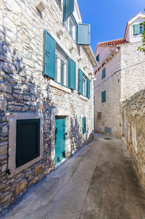 Apartment Megi In Supetar Historical Core Exterior foto